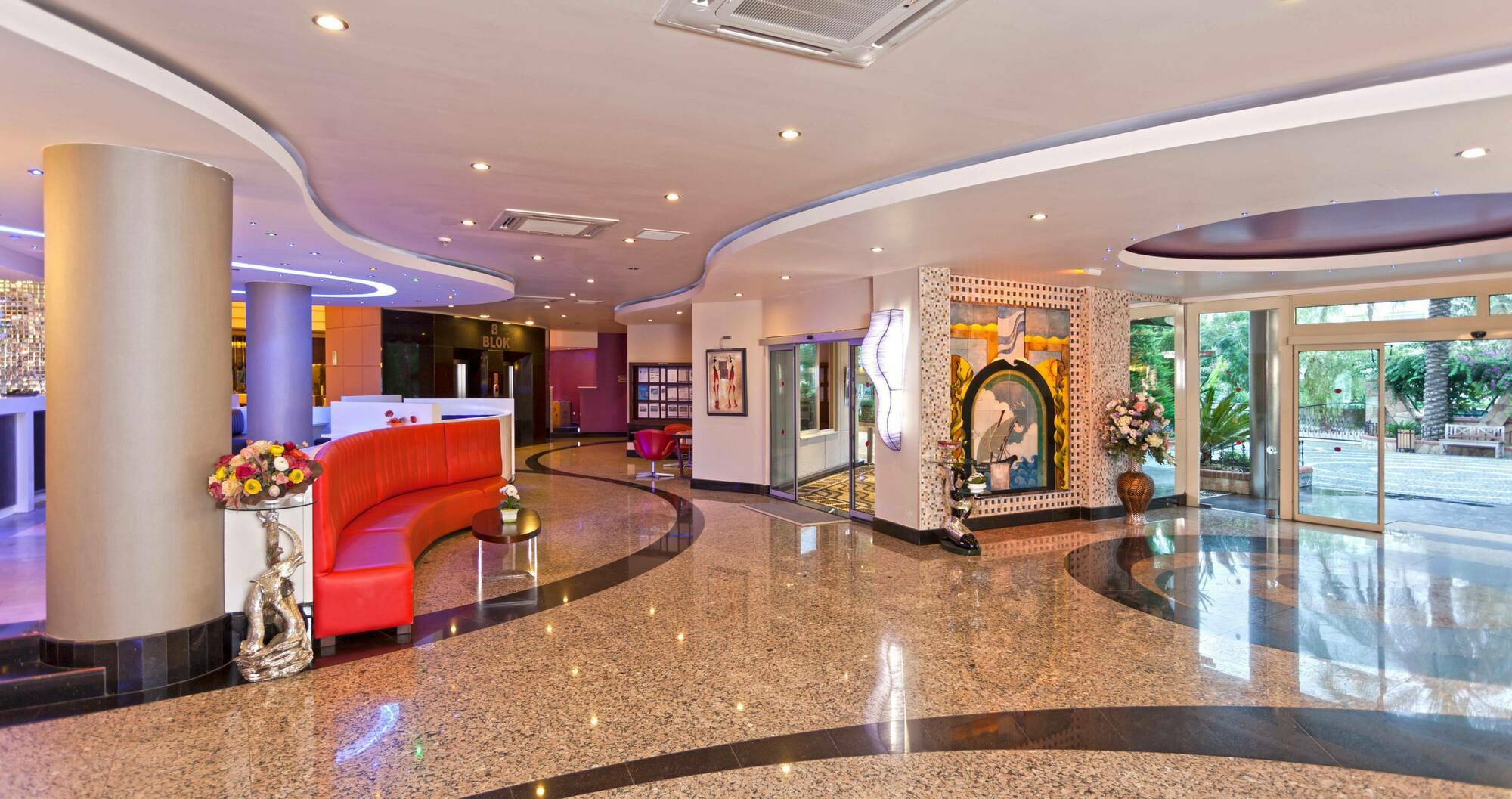 My Home Resort Hotel 阿萨拉尔 外观 照片